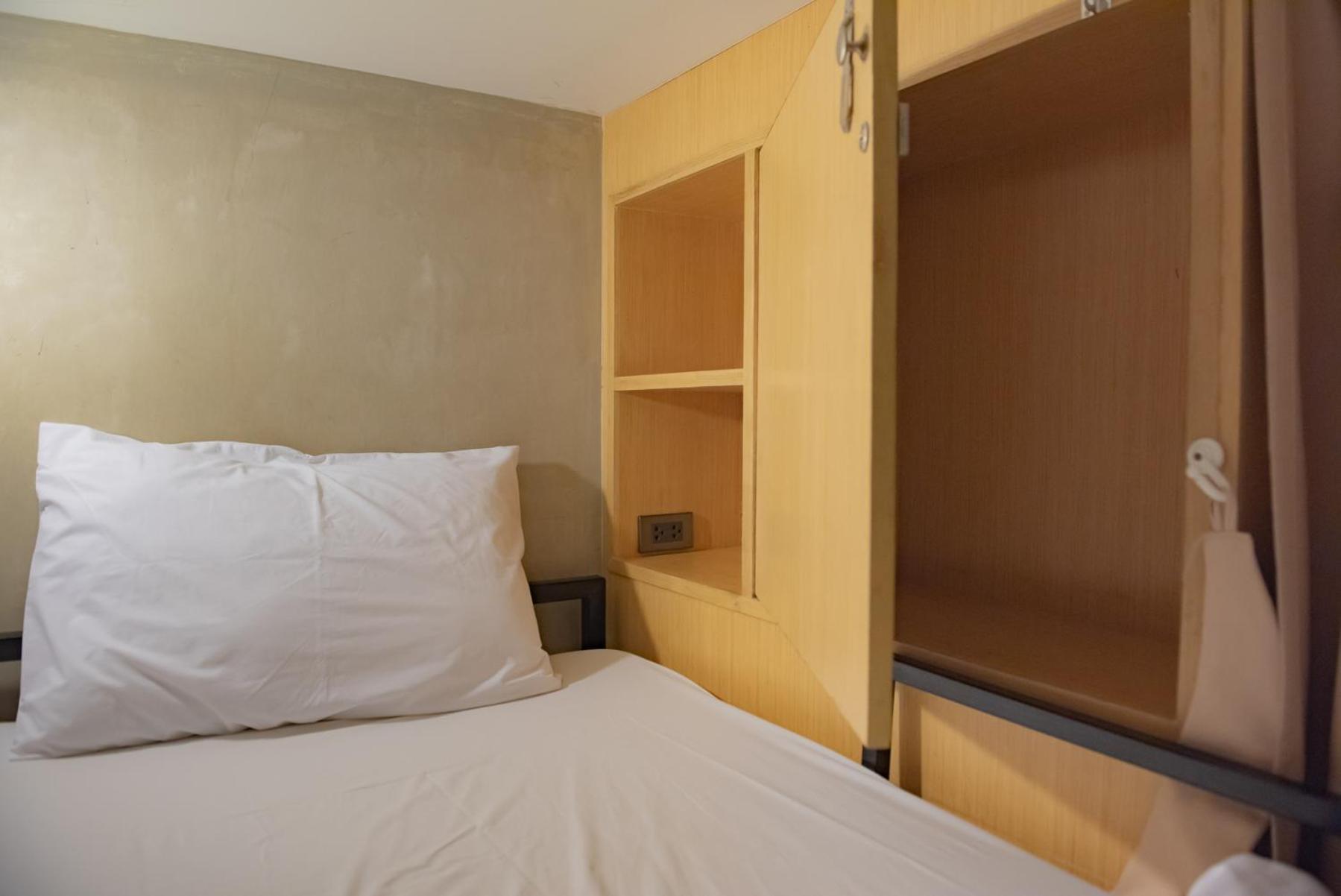 Cazz Hostel Bangkok Extérieur photo